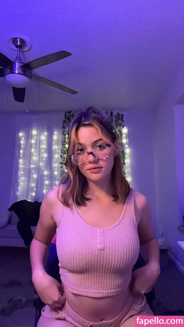 Ellie Nova Onlyfans Photo Gallery 