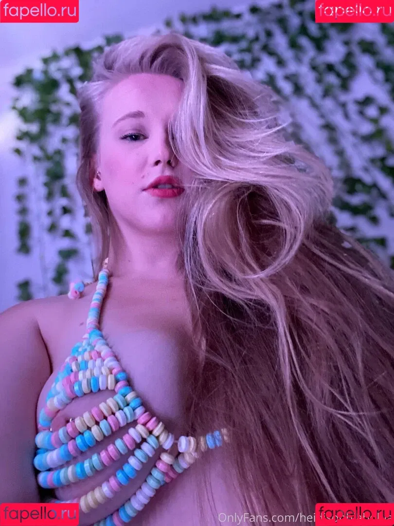 Heidisophiabobia Onlyfans Photo Gallery 