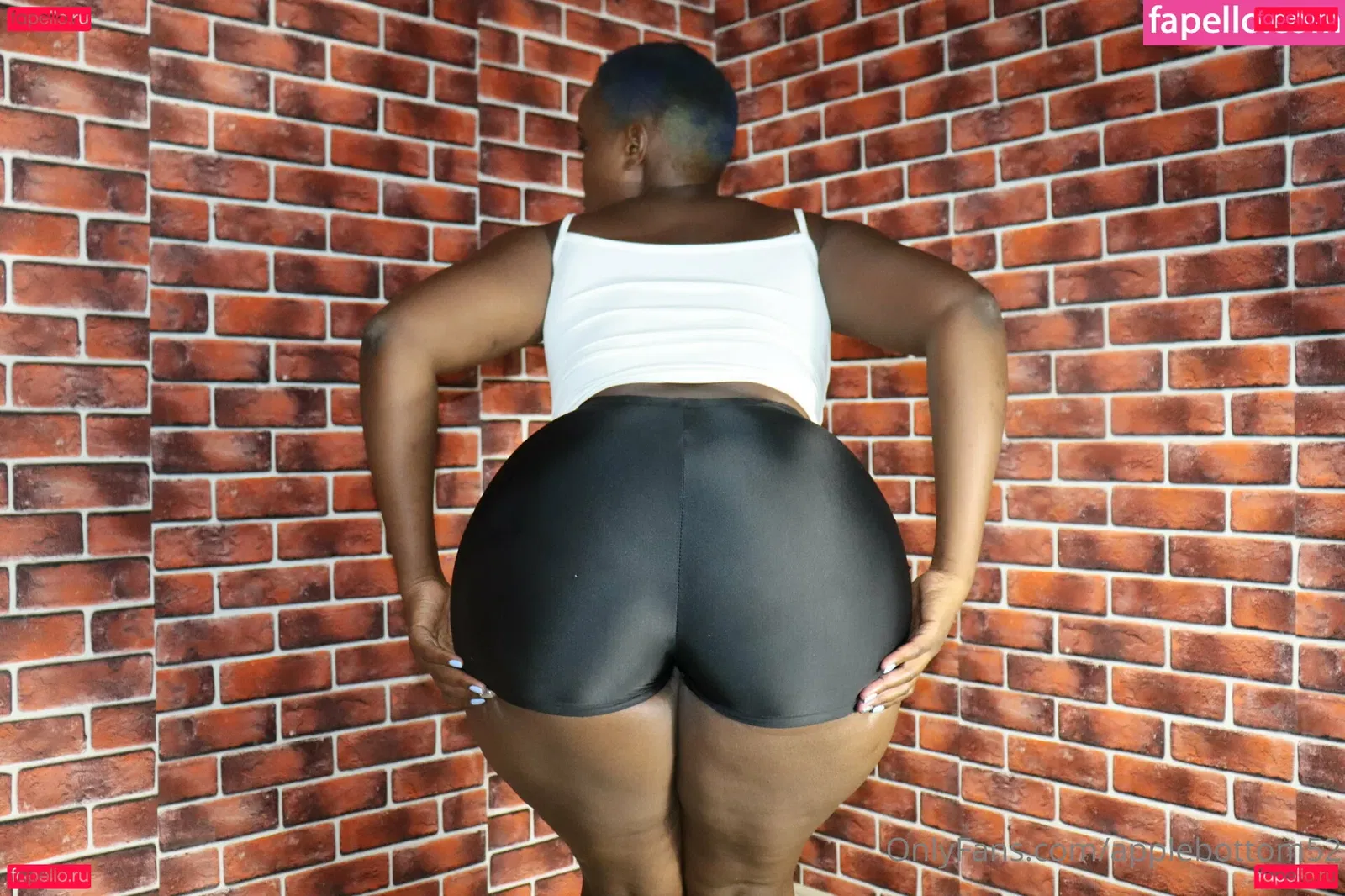 Apple Bottom 52 Onlyfans Photo Gallery 