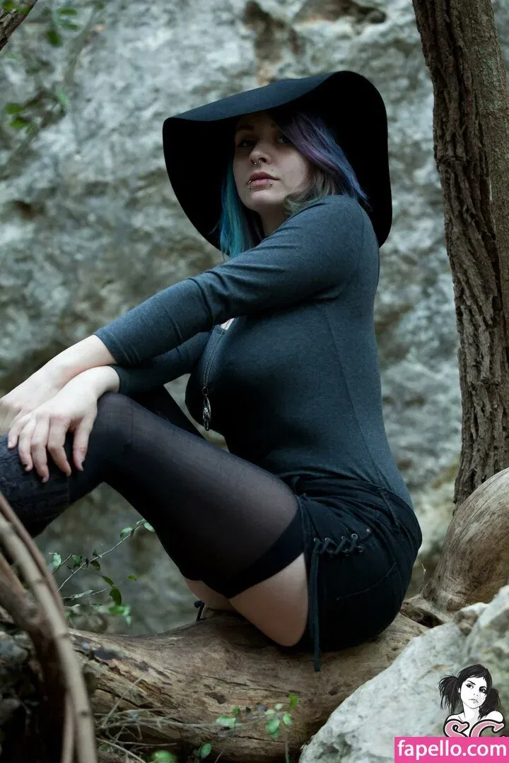 Chalkmoon Onlyfans Photo Gallery 