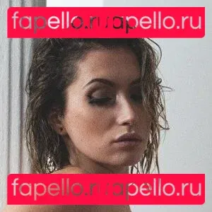 Lysandre NADEAU Onlyfans Photo Gallery 