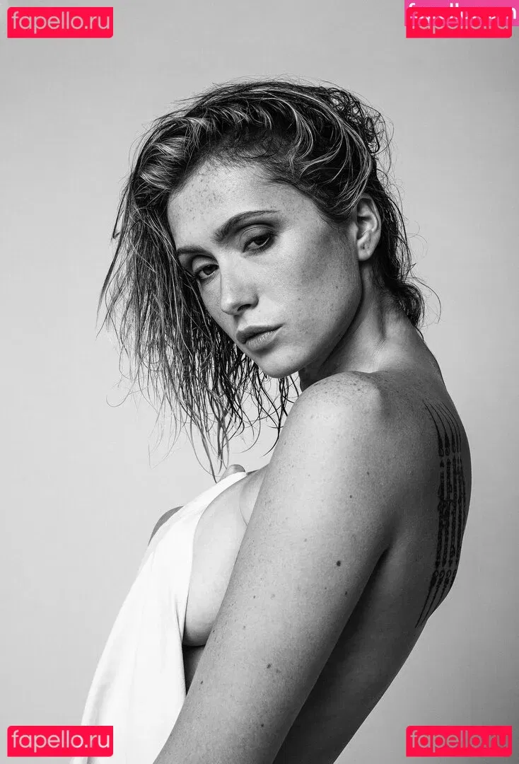 Lysandre NADEAU Onlyfans Photo Gallery 