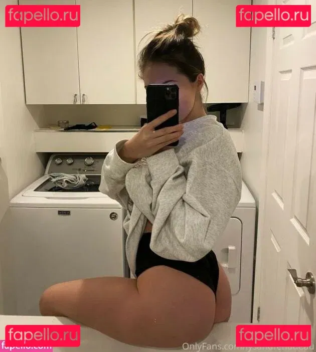 Lysandre NADEAU Onlyfans Photo Gallery 