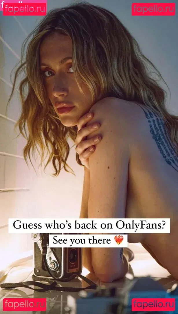 Lysandre NADEAU Onlyfans Photo Gallery 