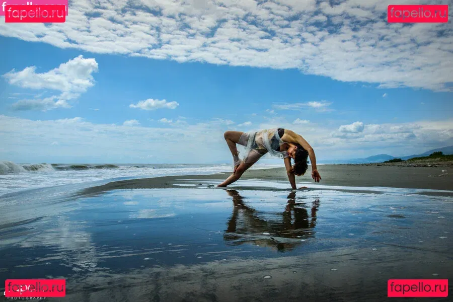 Lale Sezer Onlyfans Photo Gallery 