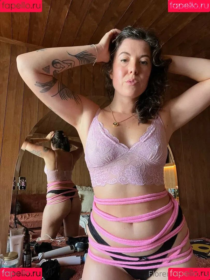 florencecurious Onlyfans Photo Gallery 