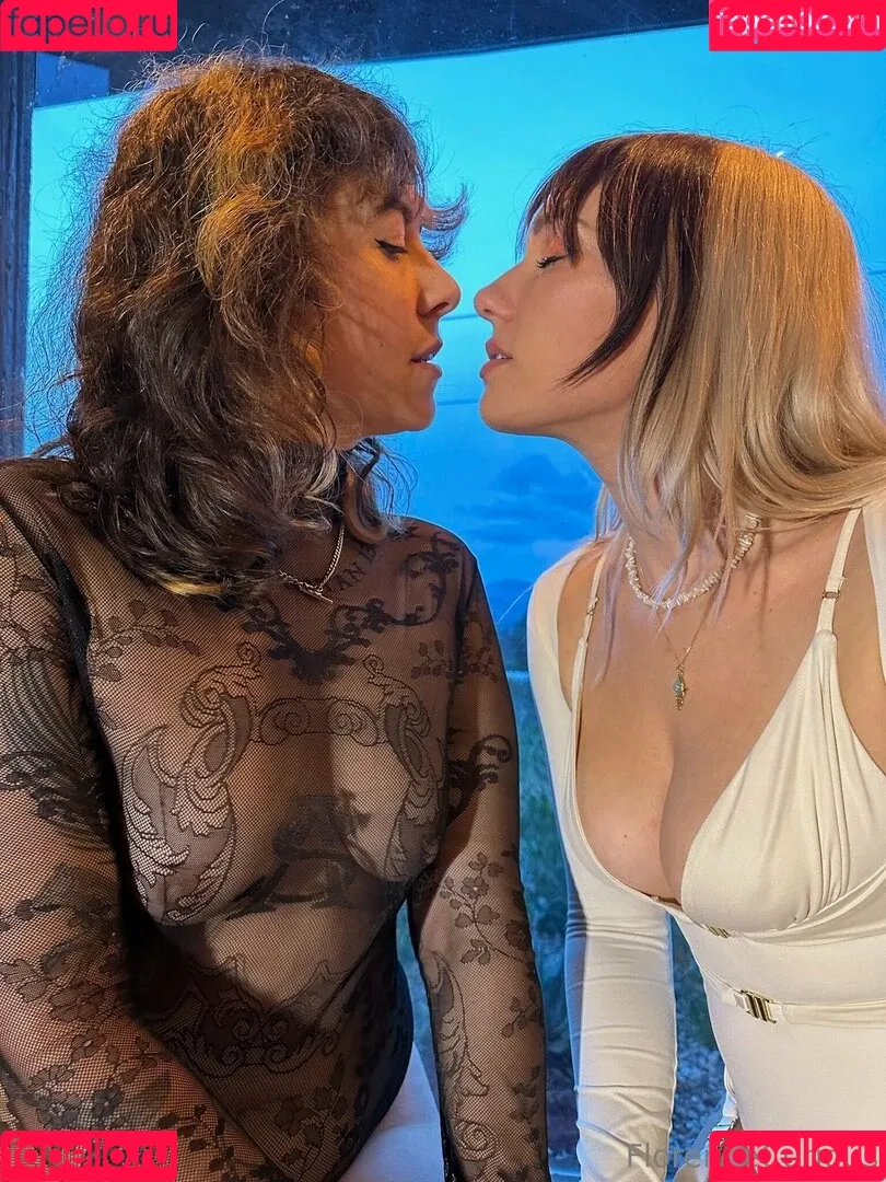 florencecurious Onlyfans Photo Gallery 