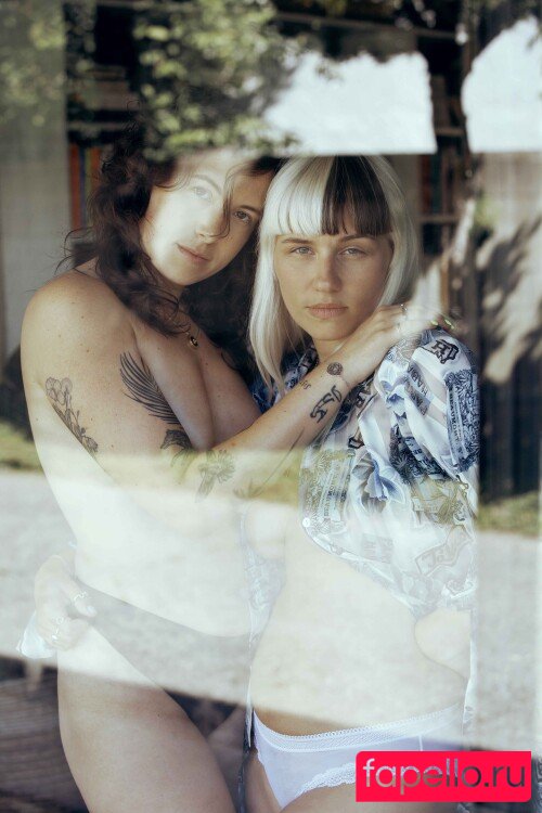 florencecurious Onlyfans Photo Gallery 