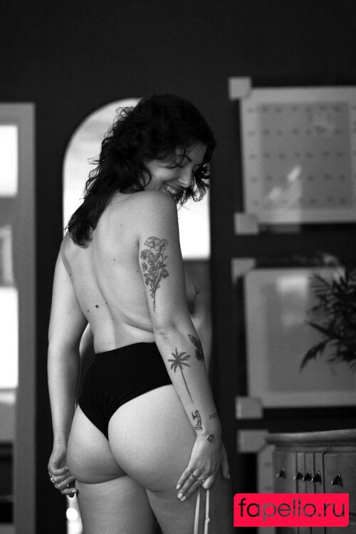 florencecurious Onlyfans Photo Gallery 