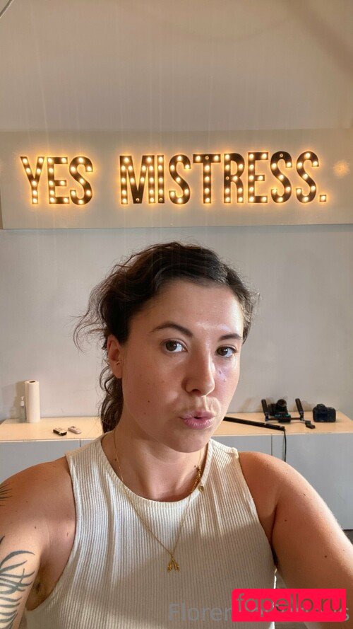 florencecurious Onlyfans Photo Gallery 