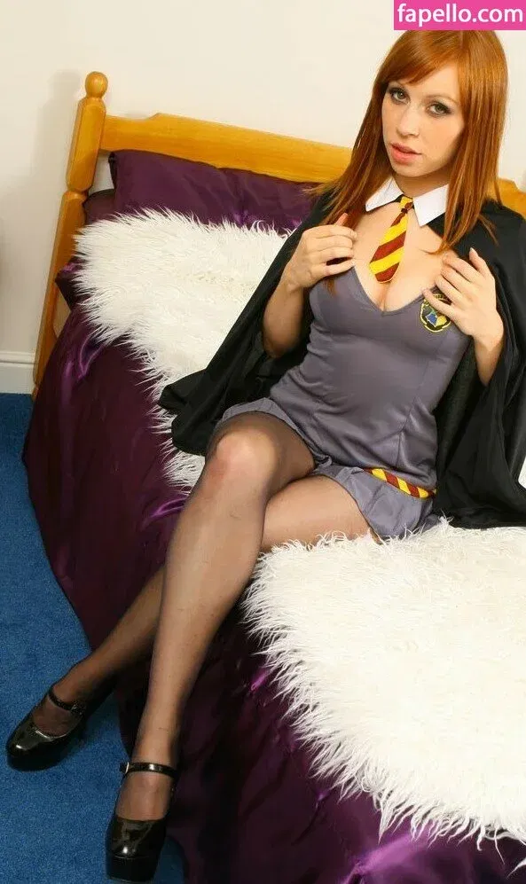 Alex Sim-Wise Onlyfans Photo Gallery 