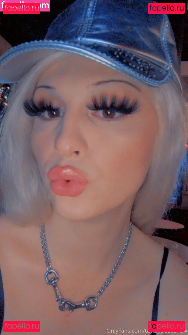 taytaypeepshow Onlyfans Photo Gallery 