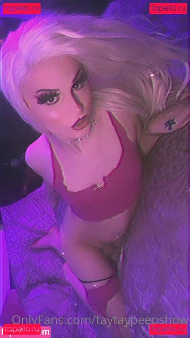taytaypeepshow Onlyfans Photo Gallery 