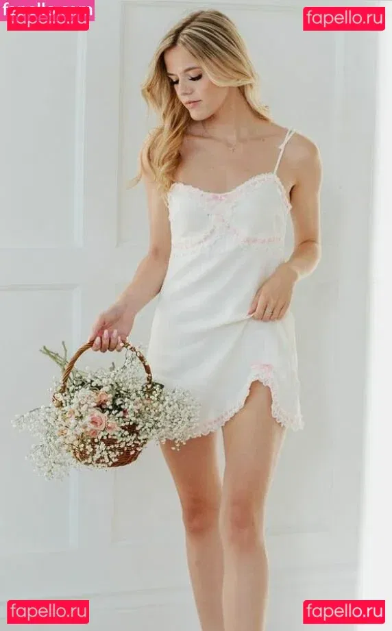 Oceans ASMR Onlyfans Photo Gallery 