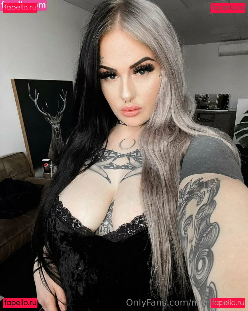 merry-berry Onlyfans Photo Gallery 