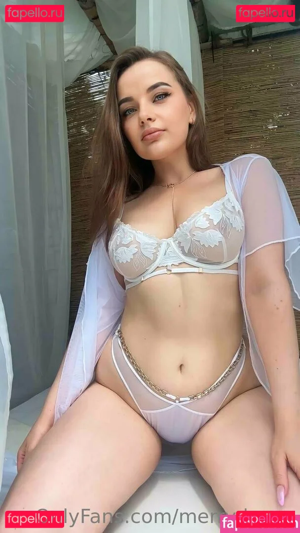 merry-berry Onlyfans Photo Gallery 