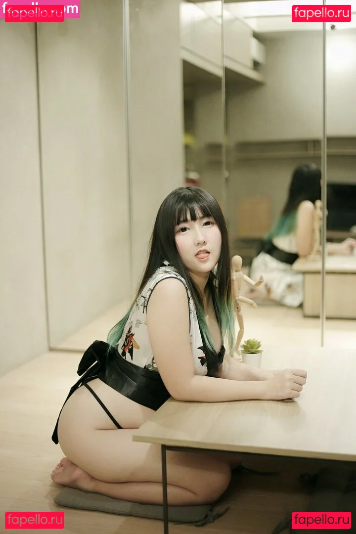 marel Onlyfans Photo Gallery 