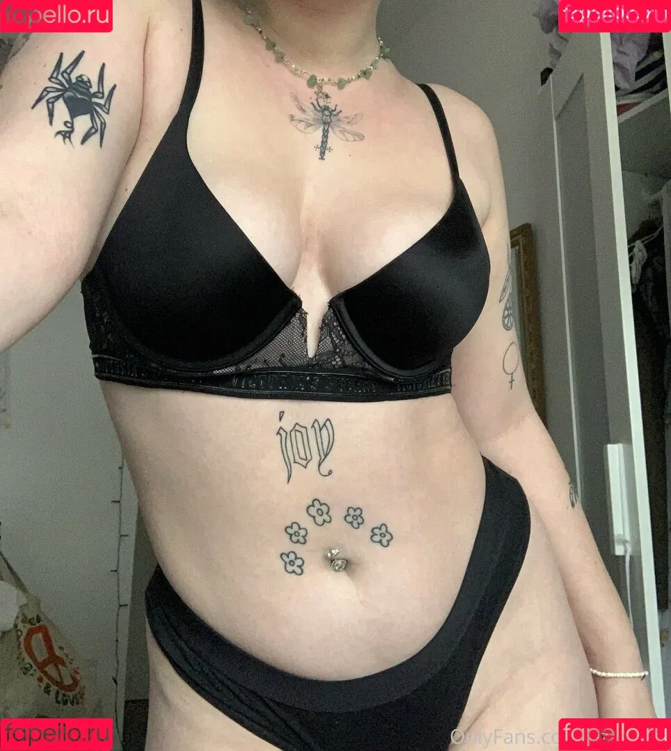 ez.butler Onlyfans Photo Gallery 