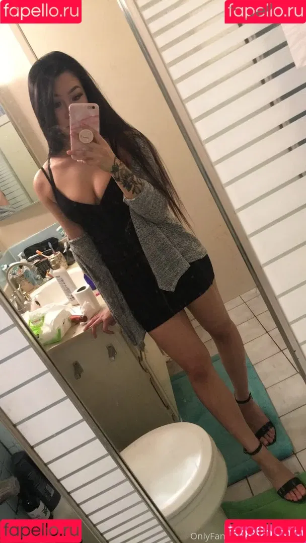 Olivia Ichika Onlyfans Photo Gallery 