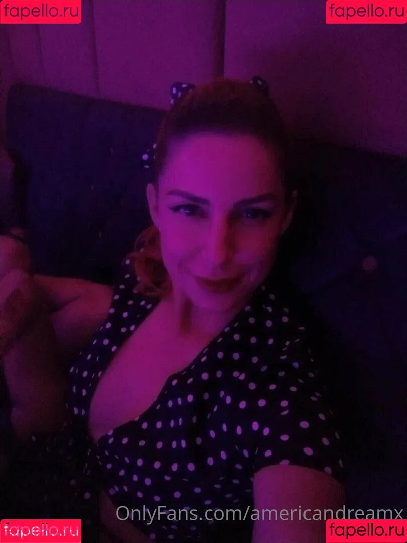 arielrhoades Onlyfans Photo Gallery 