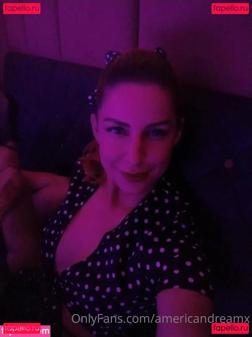 arielrhoades Onlyfans Photo Gallery 