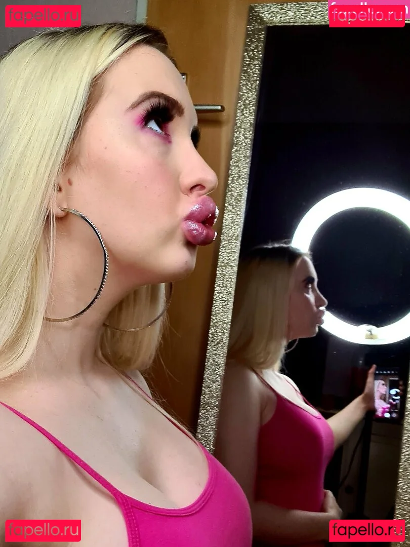 vivianrosefree Onlyfans Photo Gallery 