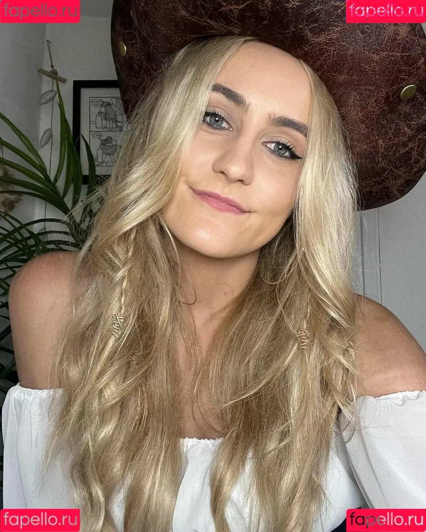 Ellierose Kelly Onlyfans Photo Gallery 