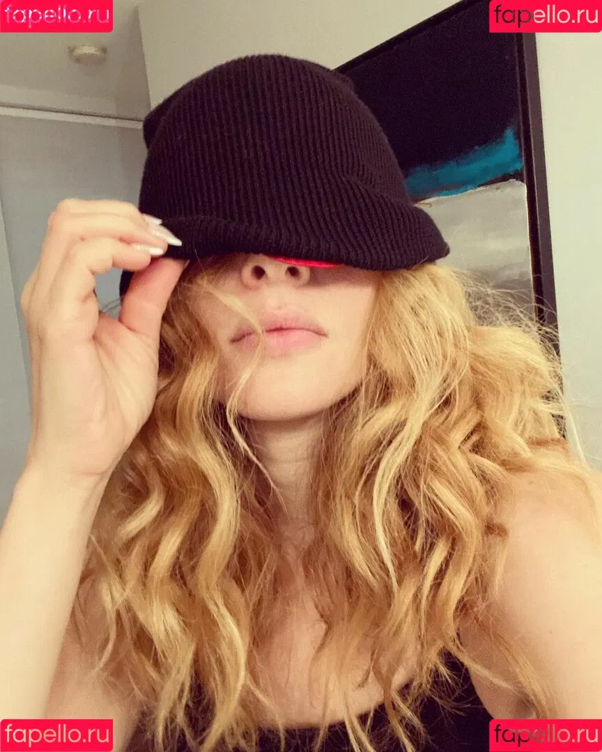 Rachelle Lefevre Onlyfans Photo Gallery 