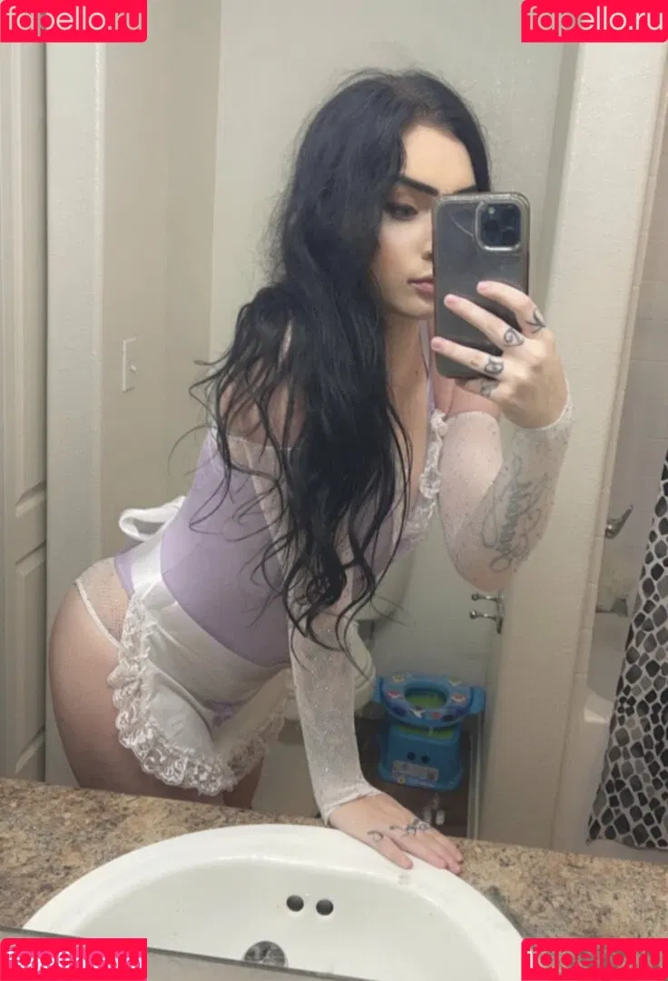 xItstayy Onlyfans Photo Gallery 