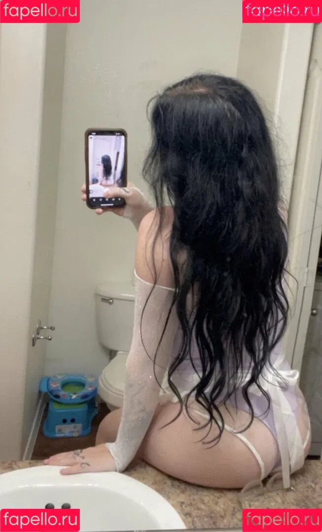 xItstayy Onlyfans Photo Gallery 