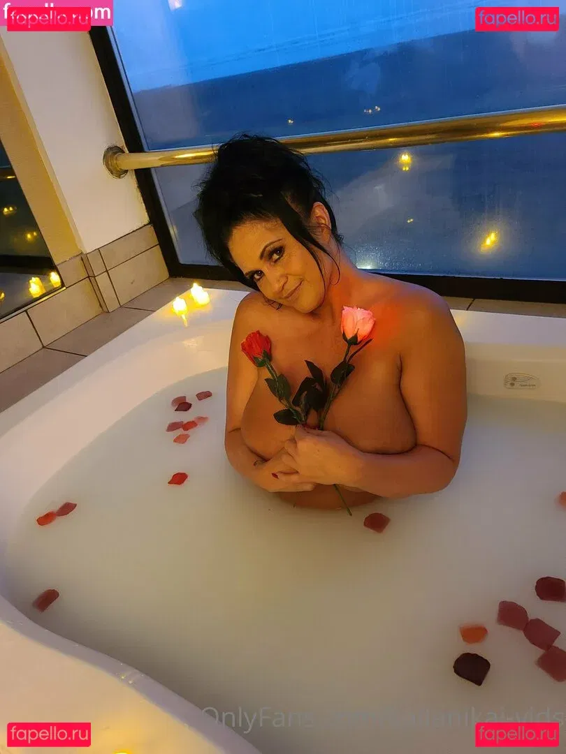 kailanikai-vids Onlyfans Photo Gallery 