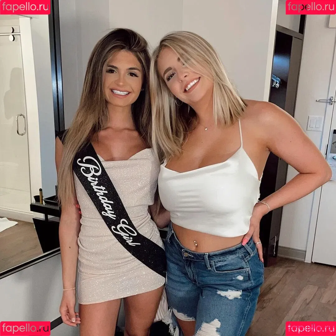 Lydia N Onlyfans Photo Gallery 