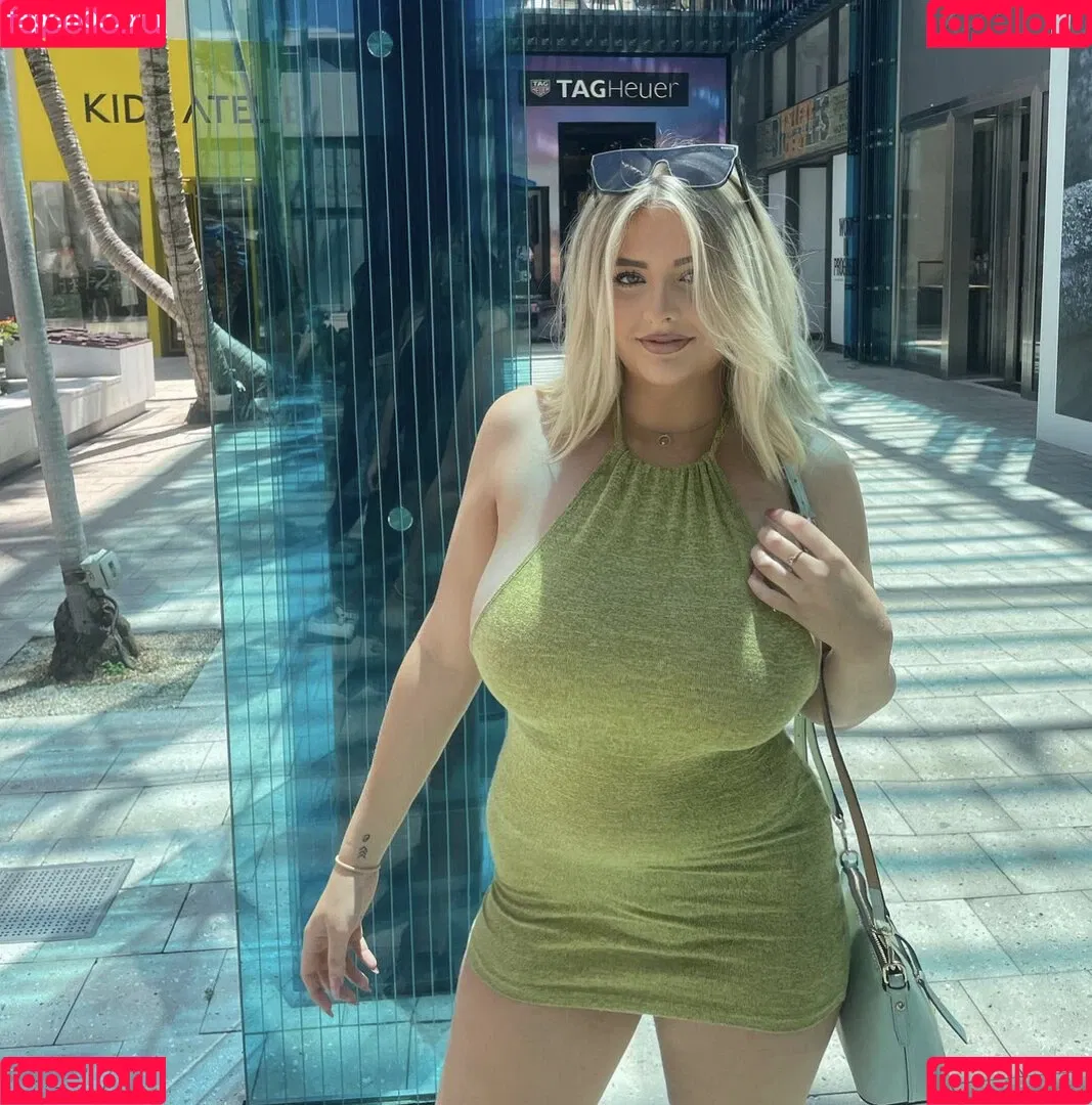 Lydia N Onlyfans Photo Gallery 