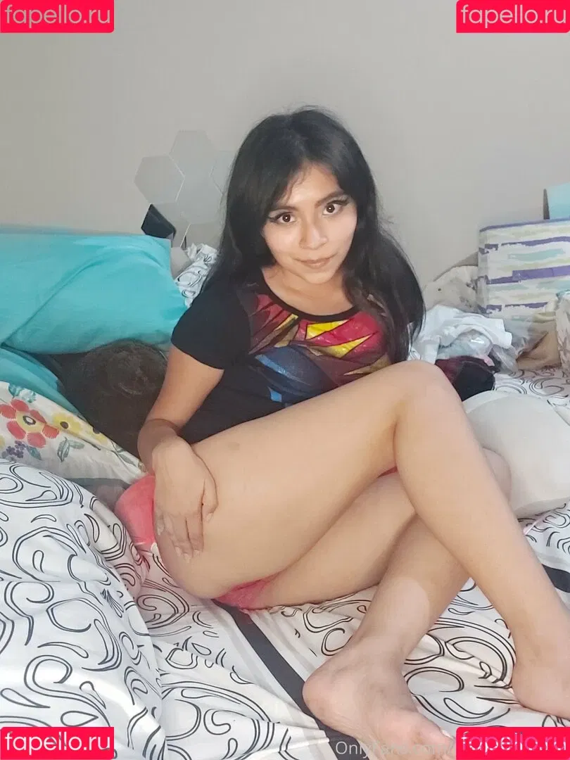 emilipetitefree Onlyfans Photo Gallery 