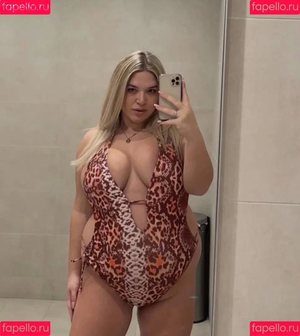 Sierra K Onlyfans Photo Gallery 