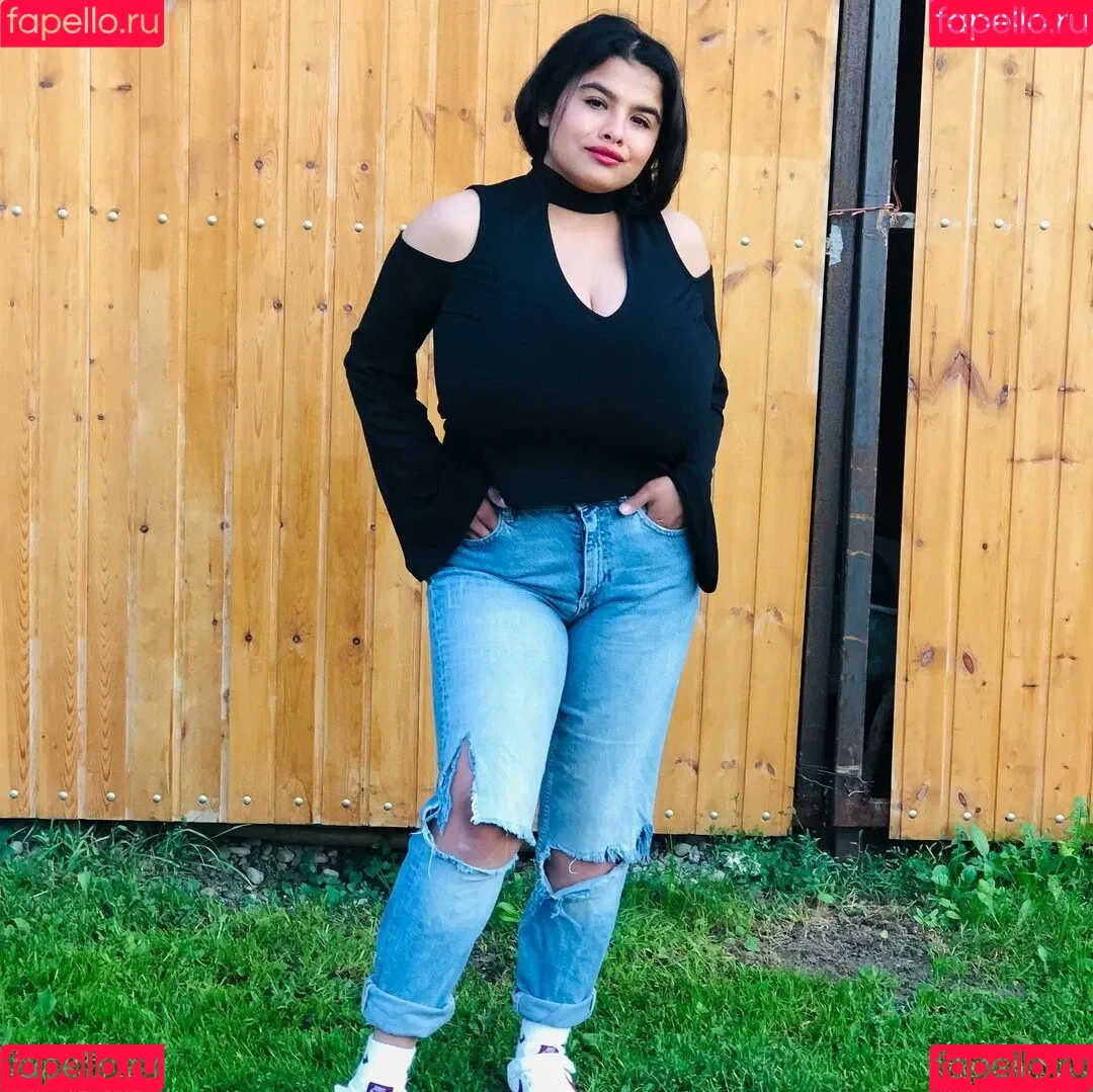 Melannia Onlyfans Photo Gallery 