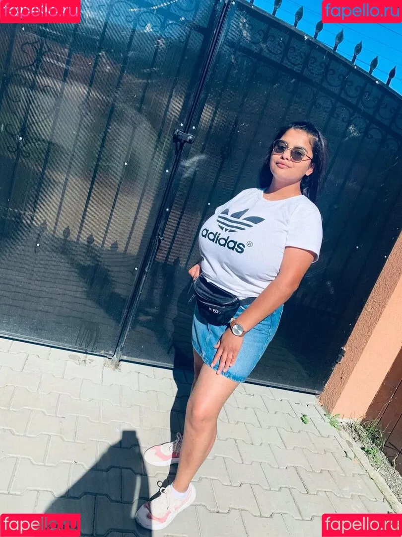 Melannia Onlyfans Photo Gallery 