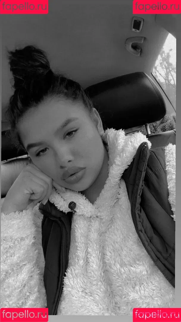 Melannia Onlyfans Photo Gallery 