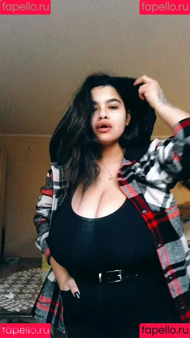 Melannia Onlyfans Photo Gallery 
