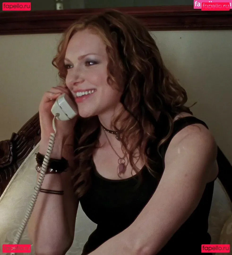 Laura Prepon Onlyfans Photo Gallery 