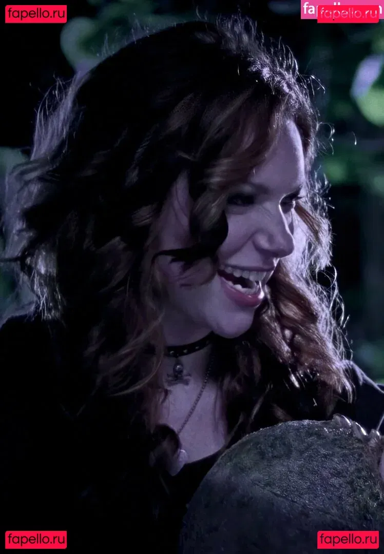 Laura Prepon Onlyfans Photo Gallery 