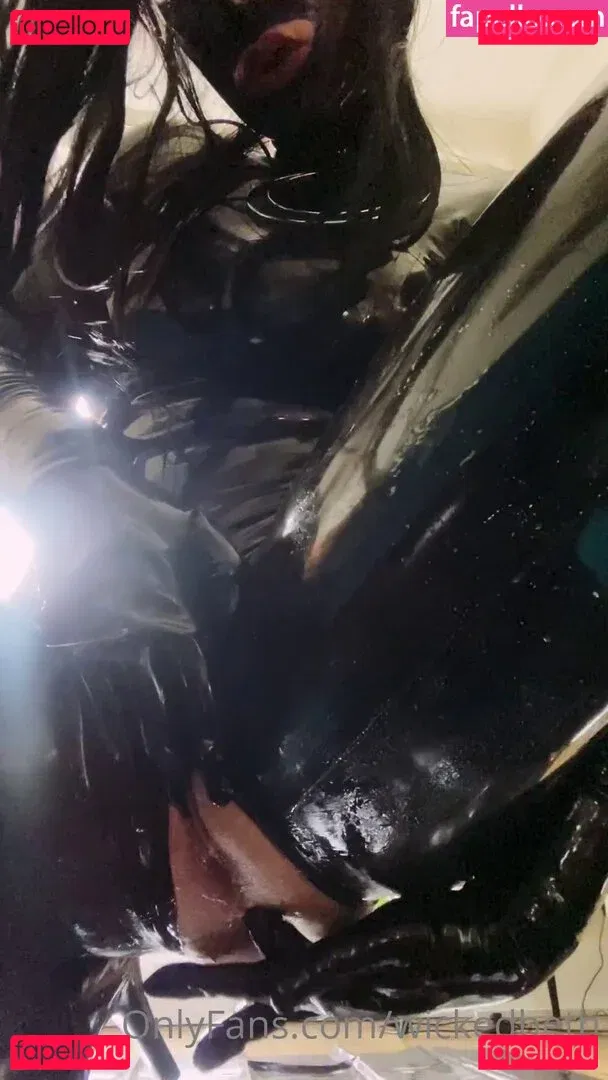 Wicked Beth Onlyfans Photo Gallery 