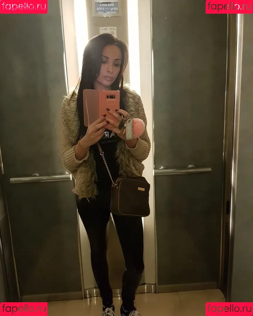 Anissakate Onlyfans Photo Gallery 