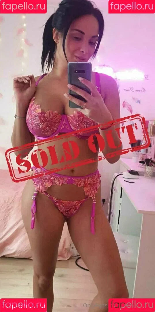 Anissakate Onlyfans Photo Gallery 