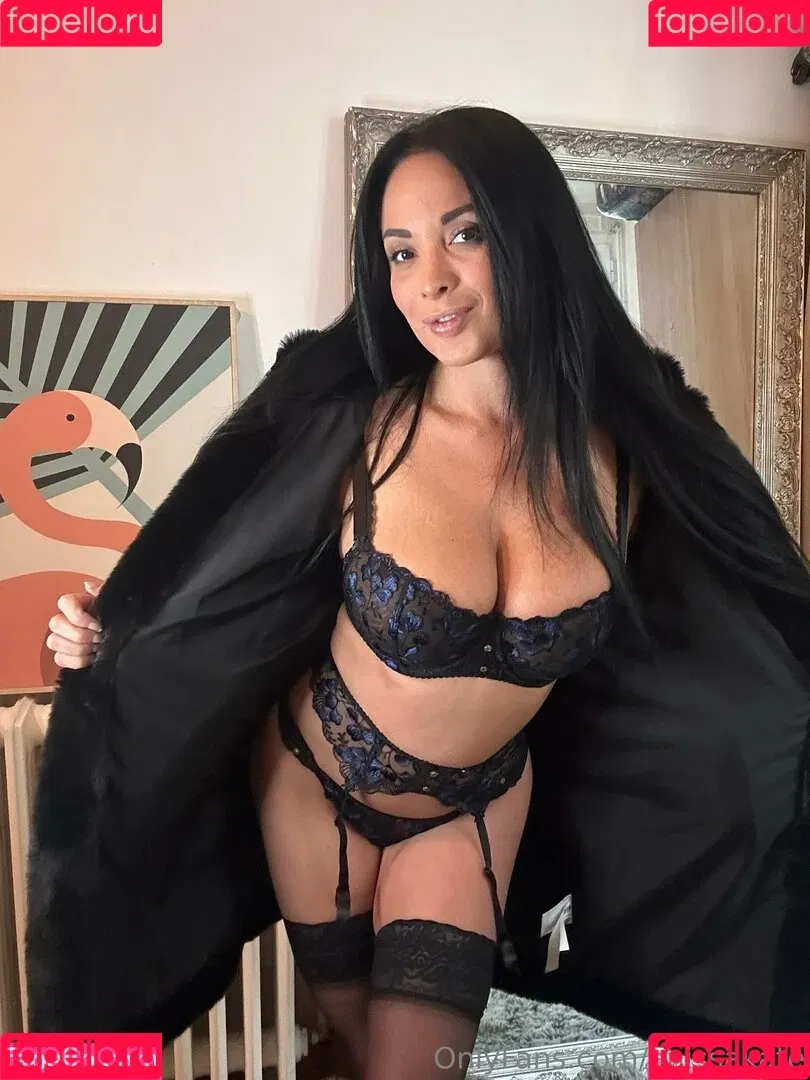 Anissakate Onlyfans Photo Gallery 