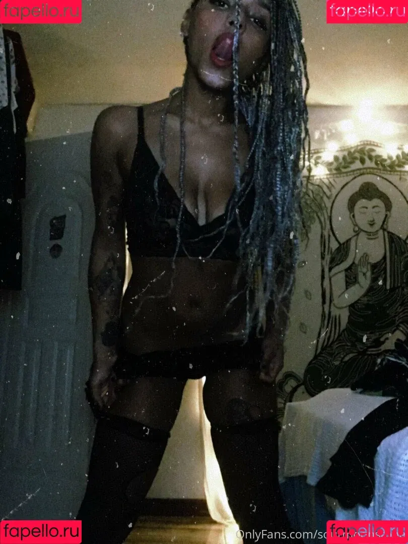 sourmoonstone Onlyfans Photo Gallery 