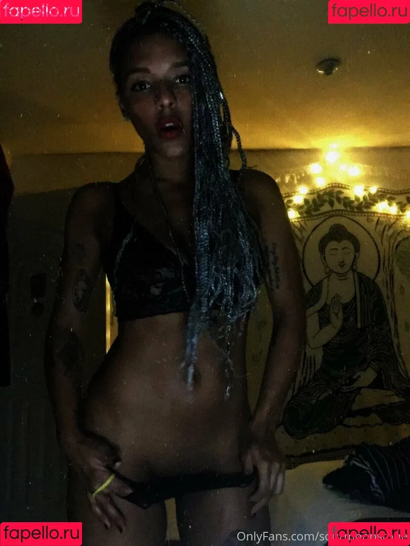 sourmoonstone Onlyfans Photo Gallery 