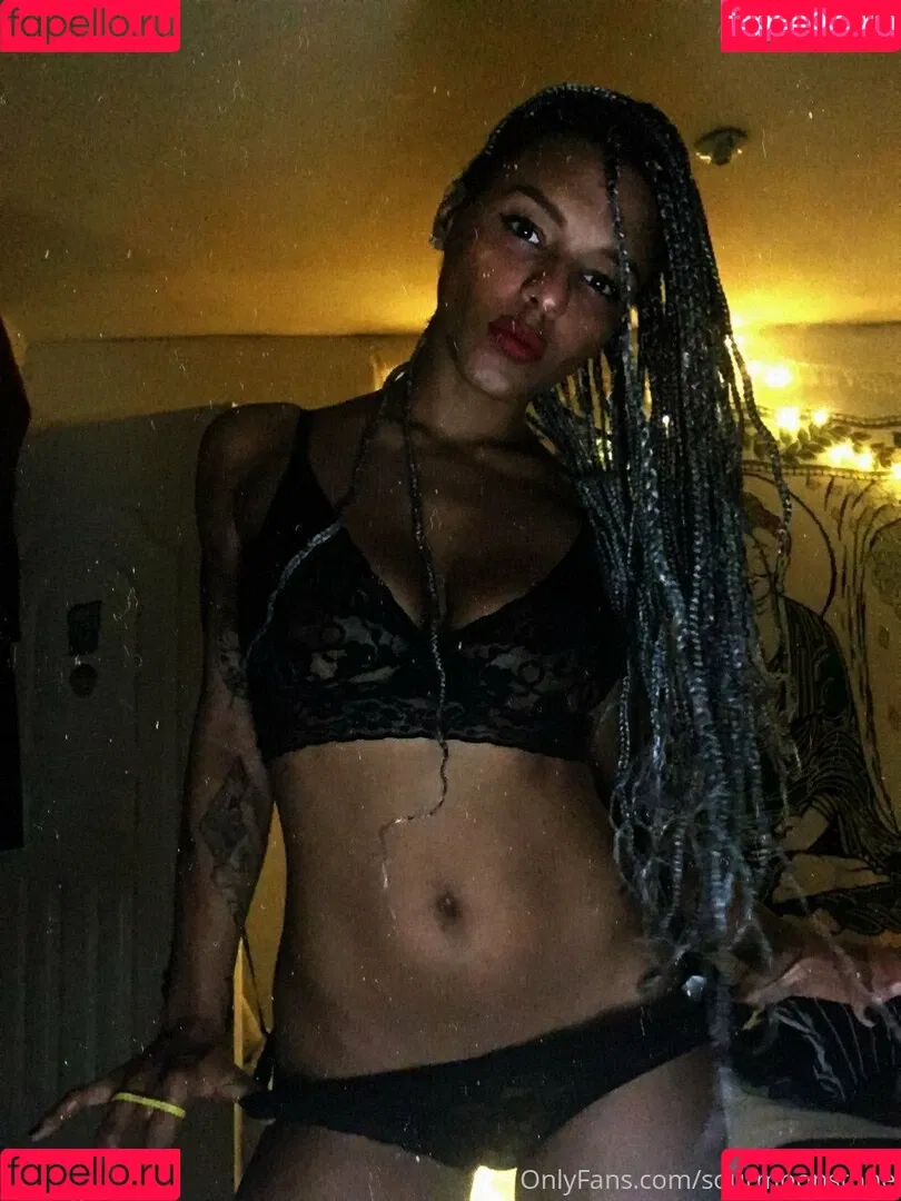 sourmoonstone Onlyfans Photo Gallery 