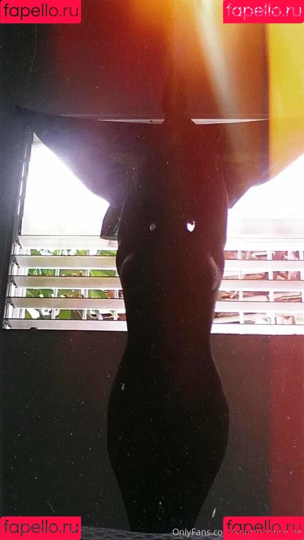 sourmoonstone Onlyfans Photo Gallery 