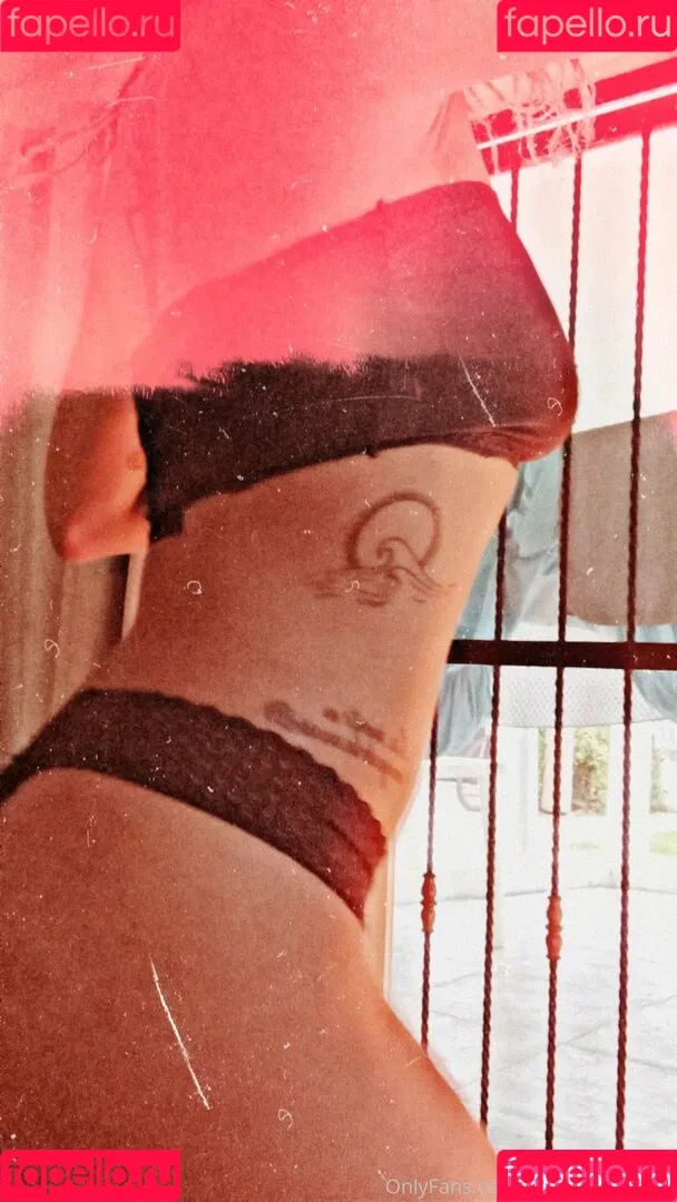 sourmoonstone Onlyfans Photo Gallery 